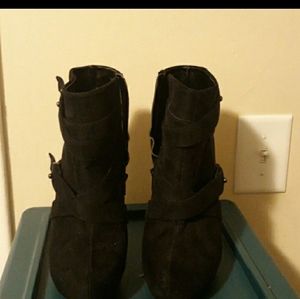 Size 7.5 black